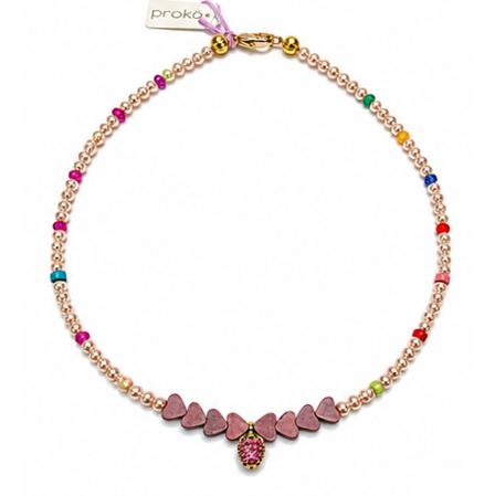 Collar de corazones rosas